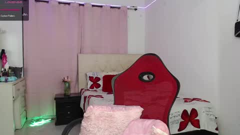 taliana  modelo independiente online show from 24, 2, 2025