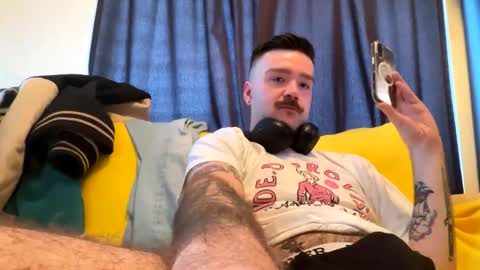 Snapshot of talltop14 chatting on 8, 4, 2026 talltop14 online show from 8, 4, 2026