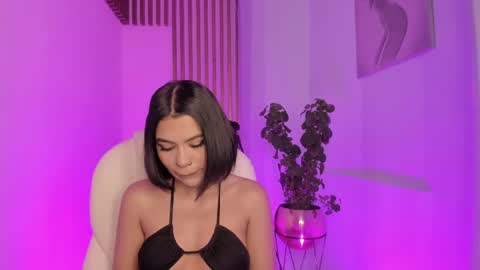 Snapshot of tamarathompsonn chatting on 28, 2, 2025 Tamara. online show from 28, 2, 2025