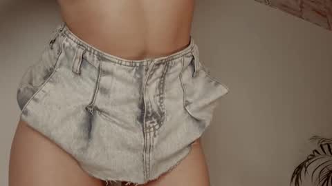 Snapshot of tamarathompsonn chatting on 15, 10, 2025 Tamara. online show from 15, 10, 2025