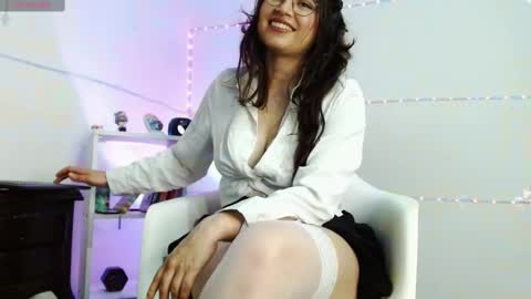 Snapshot of tami_ramirez__ chatting on 2, 3, 2025 Tami online show from 2, 3, 2025