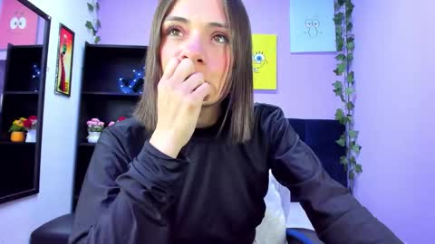 Snapshot of tammy_thompson_ chatting on 12, 9, 2025 tammy_thompson_ online show from 12, 9, 2025