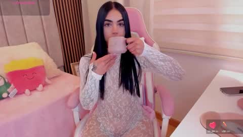 Snapshot of tammy_w chatting on 20, 10, 2025 Tammy online show from 20, 10, 2025