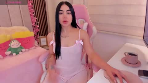 Snapshot of tammy_w chatting on 15, 11, 2025 Tammy online show from 15, 11, 2025