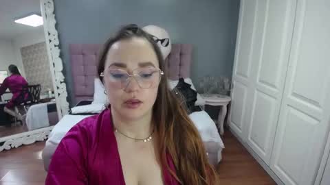 Tammara  online show from 18, 9, 2025