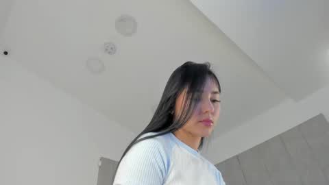 Tamy Leen online show from 9, 10, 2025