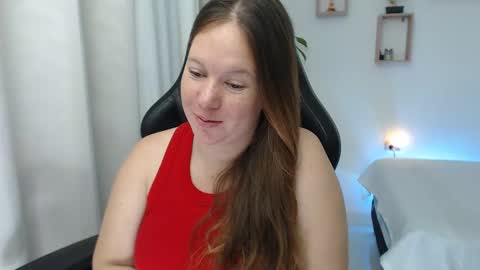 Snapshot of tamy_shine87 chatting on 29, 12, 2024 Im Samy online show from 29, 12, 2024