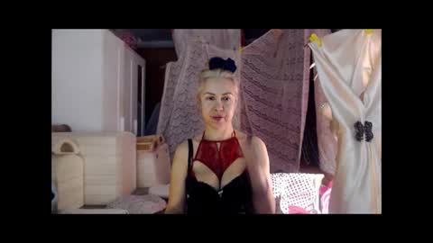 Milena online show from 22, 12, 2025