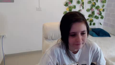 Snapshot of taniadevil_69 chatting on 9, 10, 2025 Tania online show from 9, 10, 2025