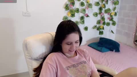 Snapshot of taniadevil_69 chatting on 9, 11, 2025 Tania online show from 9, 11, 2025