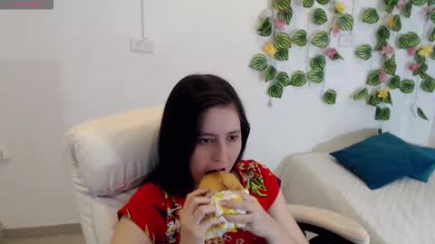 Snapshot of taniadevil_69 chatting on 18, 11, 2025 Tania online show from 18, 11, 2025