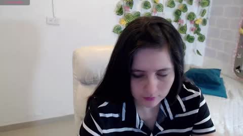 Snapshot of taniadevil_69 chatting on 23, 11, 2025 Tania online show from 23, 11, 2025