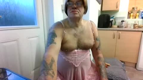 tanya_sissie_somerset online show from 21, 12, 2024