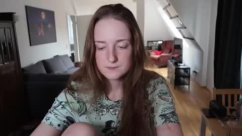 Tanya Chudo online show from 4, 11, 2025