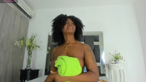 Snapshot of tanyyaa chatting on 22, 1, 2025 Tanya online show from 22, 1, 2025