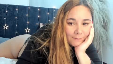 tara__ online show from 12, 1, 2026