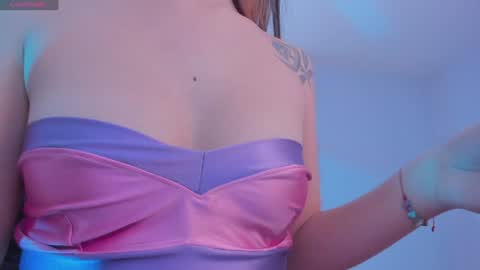 Snapshot of taralawrence chatting on 21, 1, 2025 Tara Lawrence online show from 21, 1, 2025