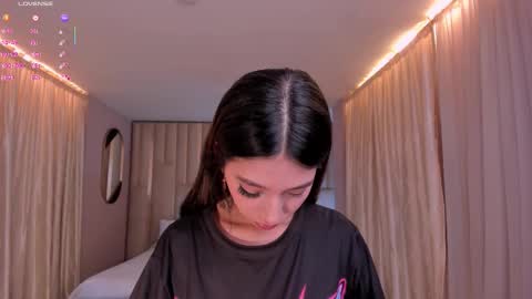 Tara Lawrence online show from 8, 1, 2026