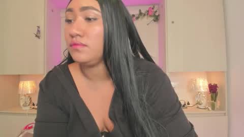  T A R A  online show from 1, 2, 2026