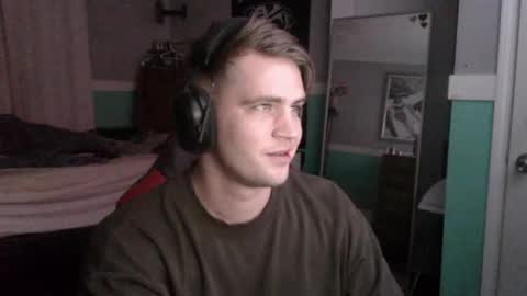 Snapshot of tarus333 chatting on 7, 10, 2025 tarus333 online show from 7, 10, 2025