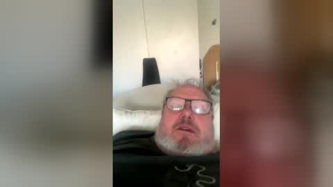 Snapshot of tarzan5462 chatting on 15, 2, 2026 tarzan5462 online show from 15, 2, 2026