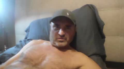 Snapshot of tarzeny77 chatting on 21, 10, 2025 tarzeny77 online show from 21, 10, 2025