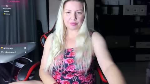 Tasha  Moon online show from 15, 10, 2025