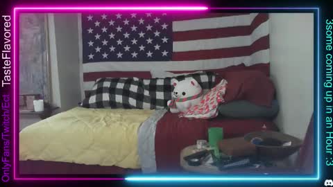 Snapshot of tasteflavored_femboy chatting on 25, 1, 2025 Taste online show from 25, 1, 2025