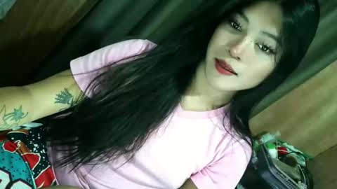   online show from 19, 10, 2025