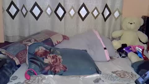 tastie_t online show from 5, 12, 2025