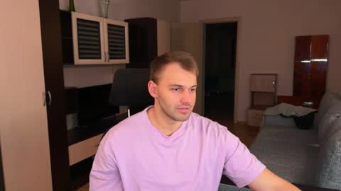 My shows 2100500 UTC3 online show from 11, 1, 2026