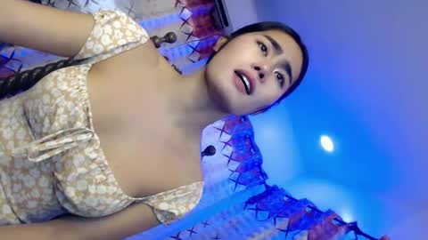 Vannesa online show from 9, 9, 2025