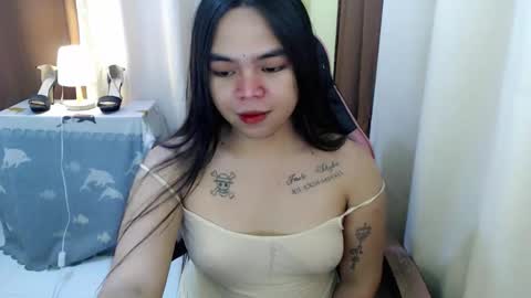 Snapshot of tastycake_sandra chatting on 24, 10, 2025 Sandra online show from 24, 10, 2025