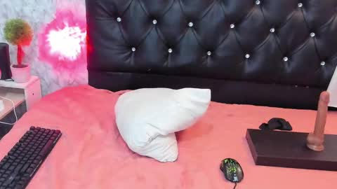 Snapshot of tatiana_lopez19 chatting on 21, 1, 2025 Tatiana online show from 21, 1, 2025