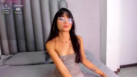 Snapshot of tatiana_lopez19 chatting on 16, 11, 2025 Tatiana online show from 16, 11, 2025