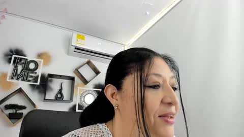 tatiana_sofiaa online show from 12, 11, 2025