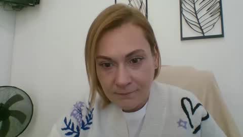 Snapshot of tatiana_xi chatting on 22, 10, 2025 tatiana_xi online show from 22, 10, 2025