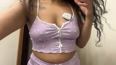 Tatianna Marie online show from 5, 3, 2025