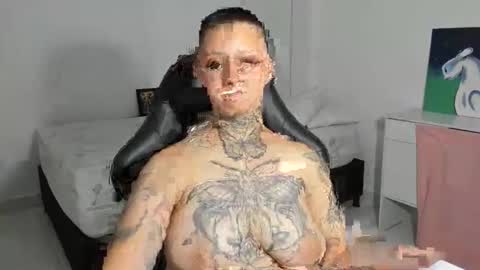 Snapshot of tatoo_girl chatting on 11, 3, 2025 jess online show from 11, 3, 2025