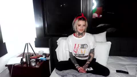 Tatted Vixen 8 online show from 2, 2, 2026