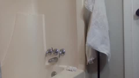 Snapshot of tattoo3333 chatting on 5, 2, 2025 tattoo3333 online show from 5, 2, 2025