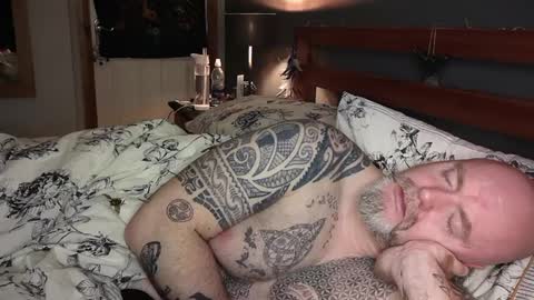 Tattooeddilf 01 online show from 8, 12, 2024