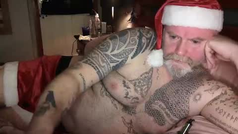Tattooeddilf 01 online show from 22, 12, 2024