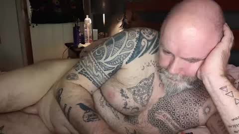 Tattooeddilf 01 online show from 26, 12, 2024