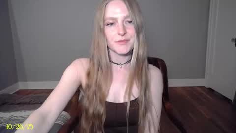 Snapshot of tatum__kahlo chatting on 27, 10, 2025 TATUM ALL MY LINKS online show from 27, 10, 2025