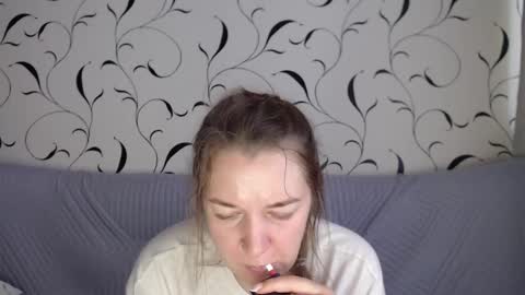 Snapshot of taxxxu chatting on 10, 10, 2025 Diana online show from 10, 10, 2025