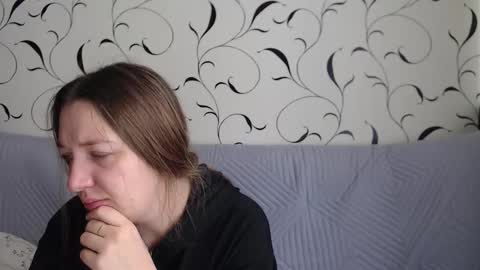 Snapshot of taxxxu chatting on 17, 10, 2025 Diana online show from 17, 10, 2025