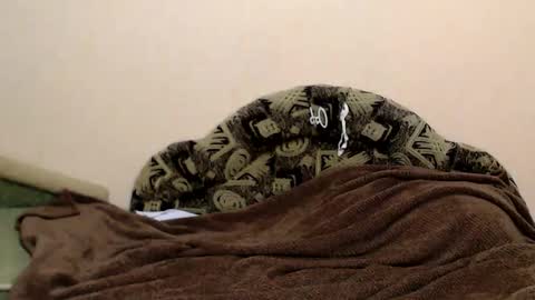 Snapshot of tayagirl chatting on 17, 11, 2025 Taya online show from 17, 11, 2025