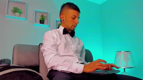 tayer_bennet online show from 18, 9, 2025