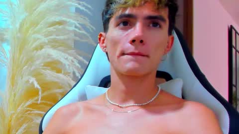 Snapshot of tayler_swift1 chatting on 10, 1, 2026 tayler_swift1 online show from 10, 1, 2026